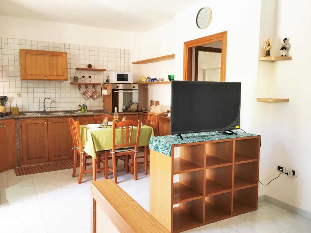 Bougainvillea Home - Ospedale Policlinico Monserrato Kültér fotó